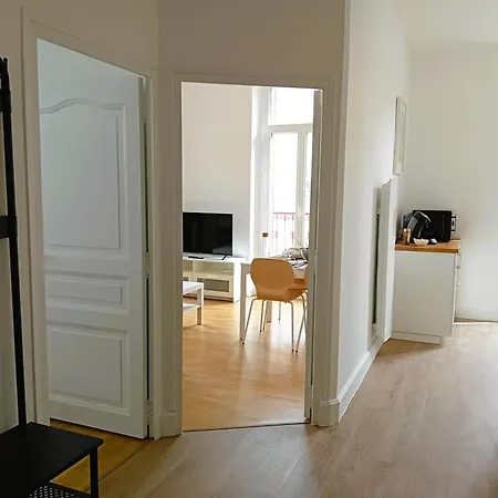 102 - Rénové Avec Grand Salon Et 1 - Tram Et Clinique Mutualiste à 1 Min Appartement *